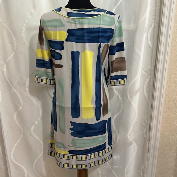 BCBGMaxAzria Dress, Size Medium - Picture 4 of 6